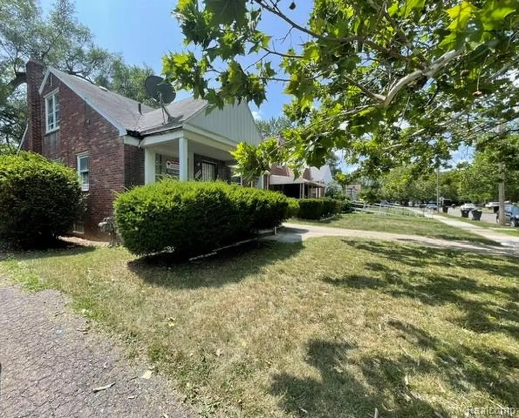 15886 Collingham Drive Detroit City MI 48205