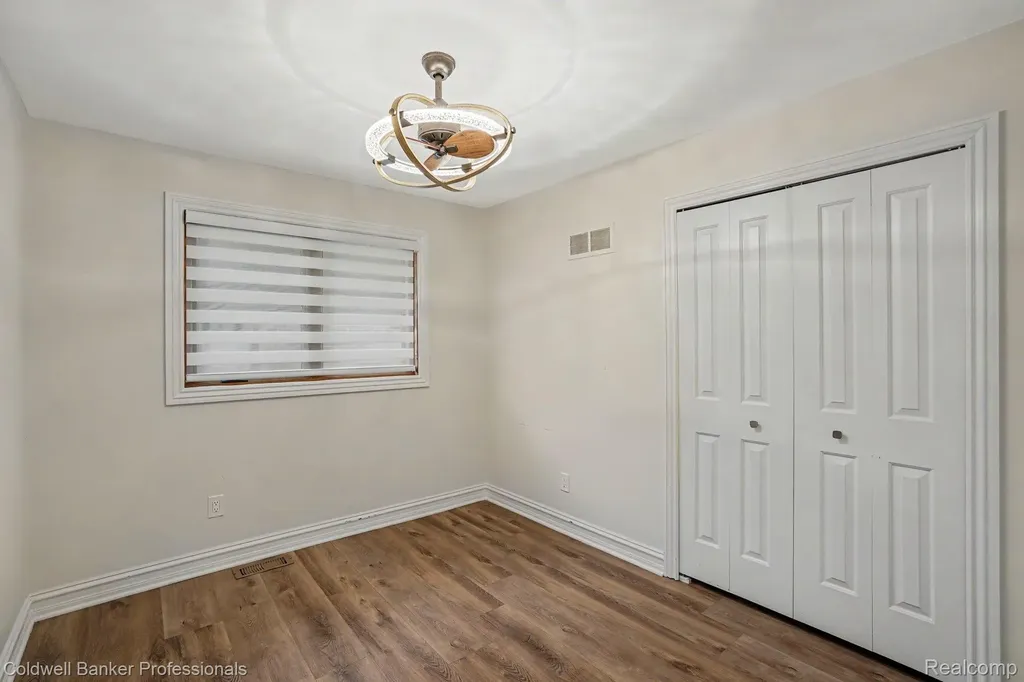 2664 Woodford Drive Sterling Heights City MI 48310