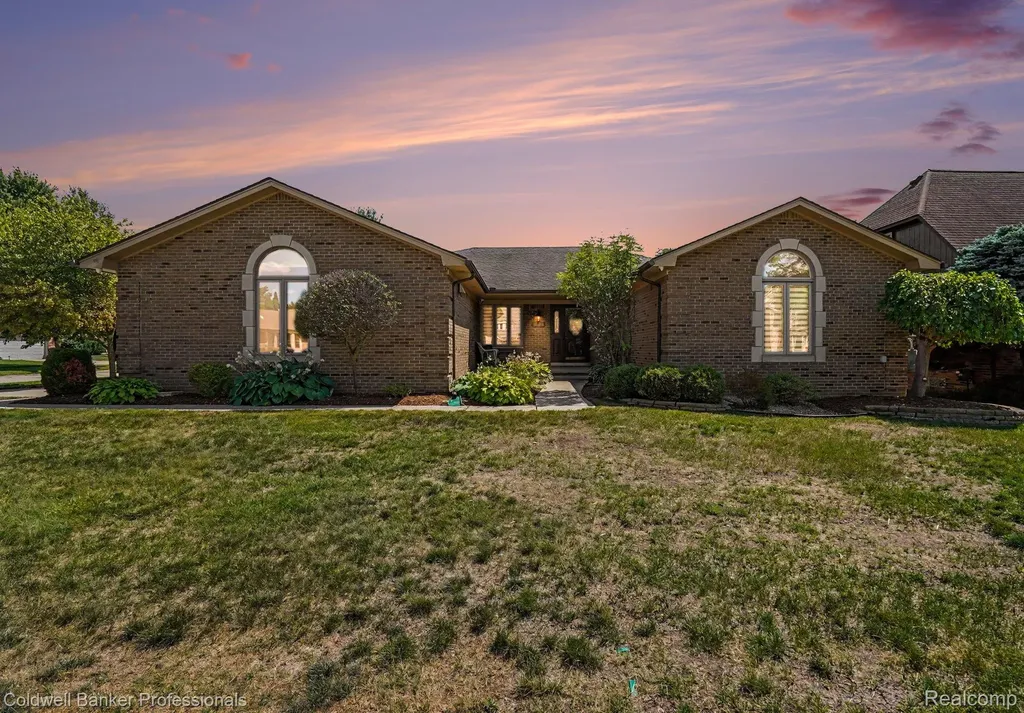 2664 Woodford Drive Sterling Heights City MI 48310