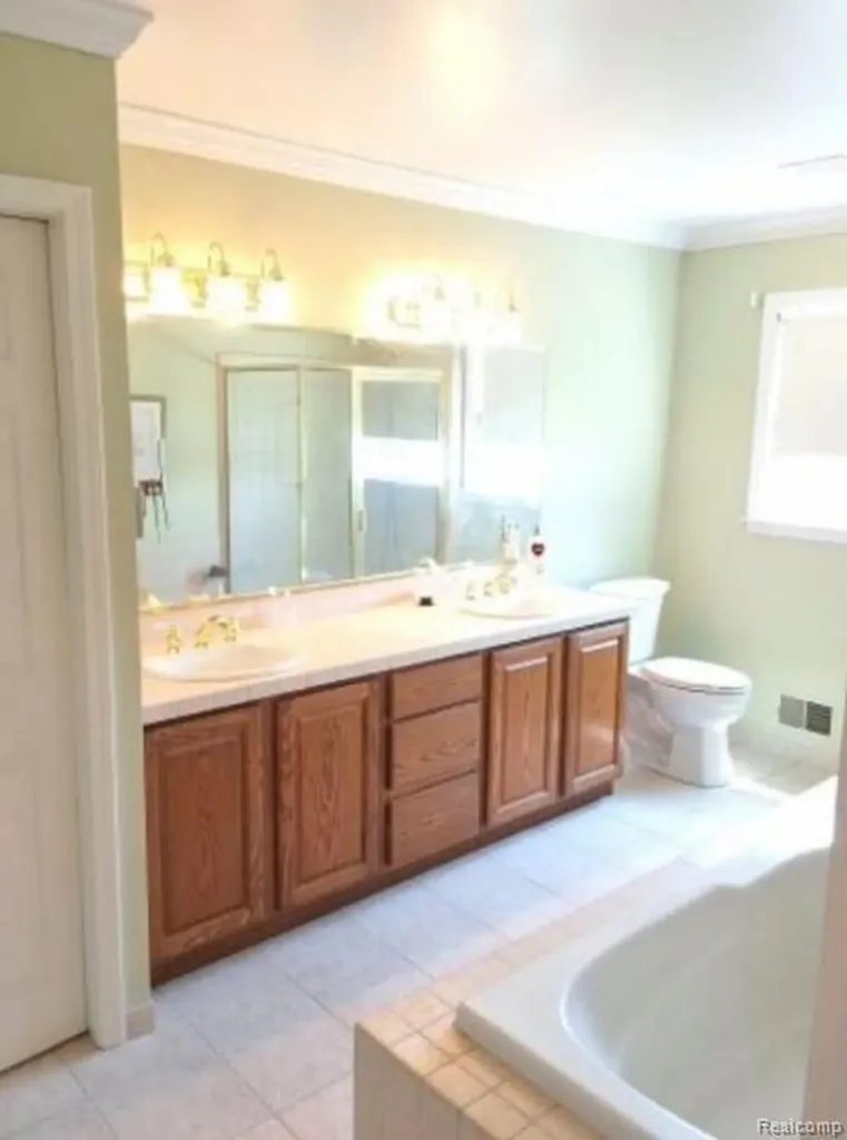 6700 Starville Road Cottrellville Township MI 48039