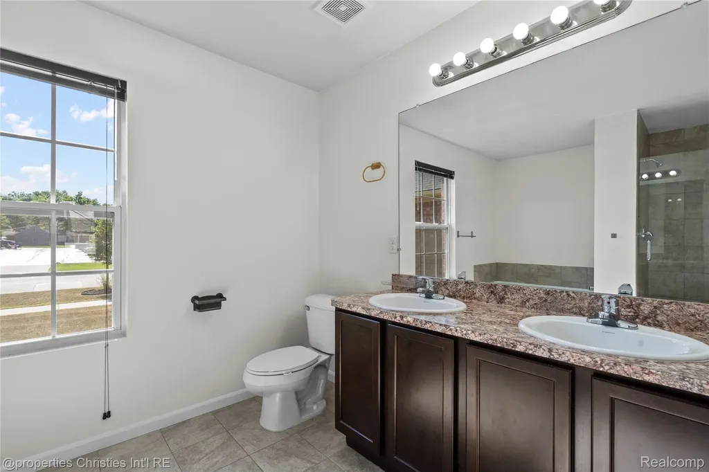 8107 N Hubbard Street Westland City MI 48185