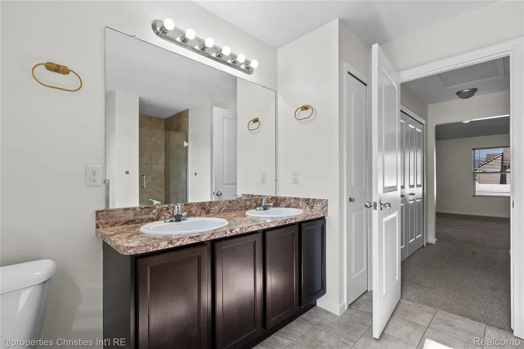 8107 N Hubbard Street Westland City MI 48185