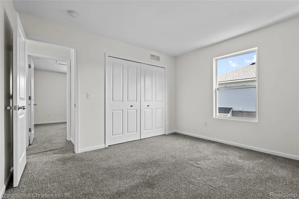 8107 N Hubbard Street Westland City MI 48185
