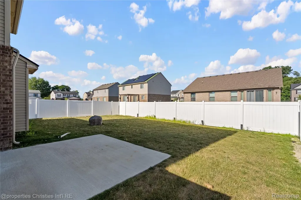 8107 N Hubbard Street Westland City MI 48185