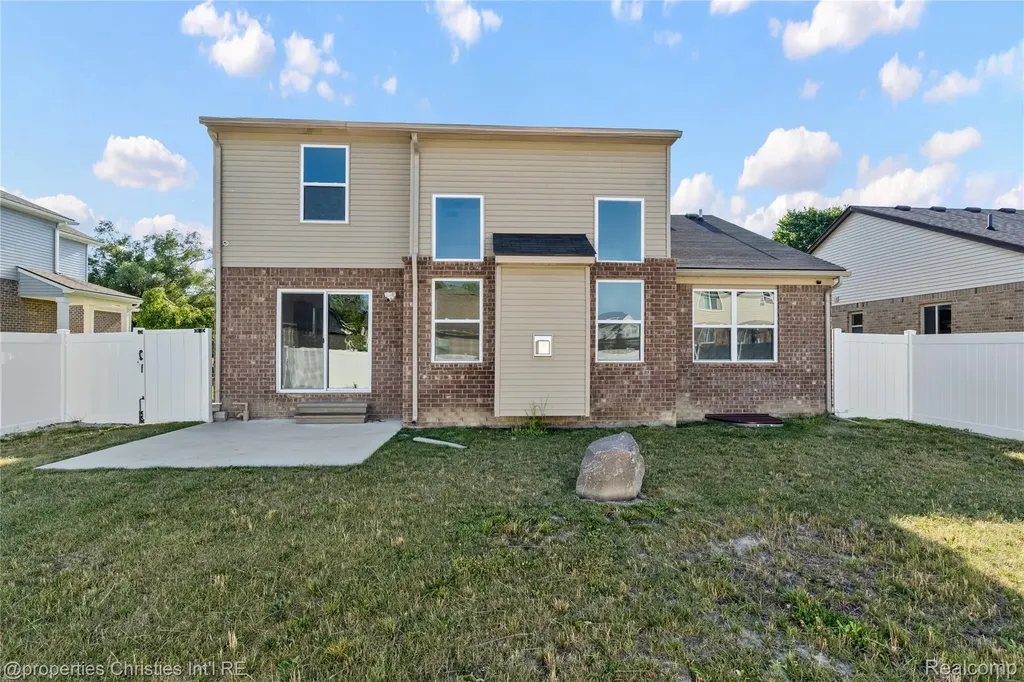 8107 N Hubbard Street Westland City MI 48185