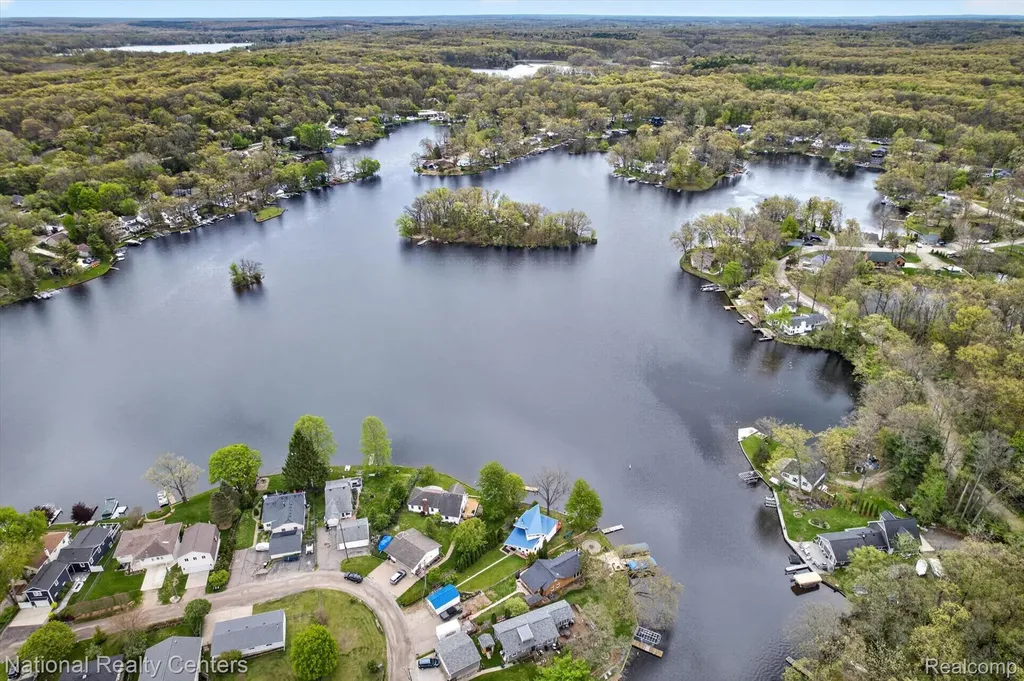 11505 Sunset Boulevard Putnam Township MI 48169