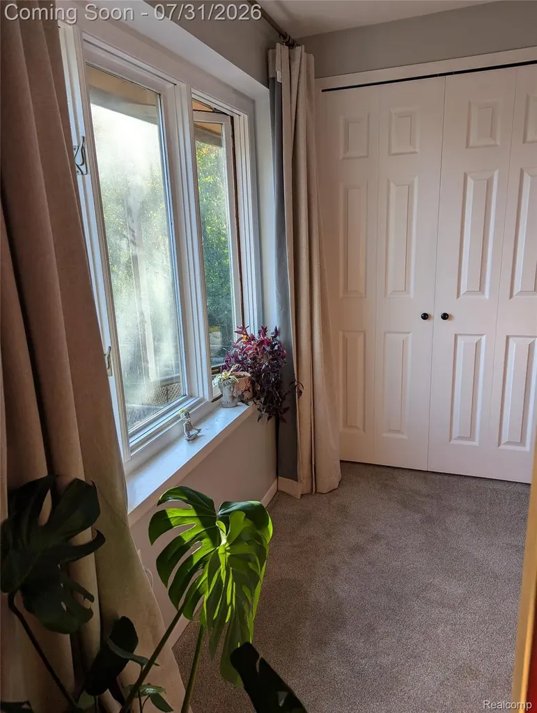 2509 Munster Road Rochester Hills City MI 48309