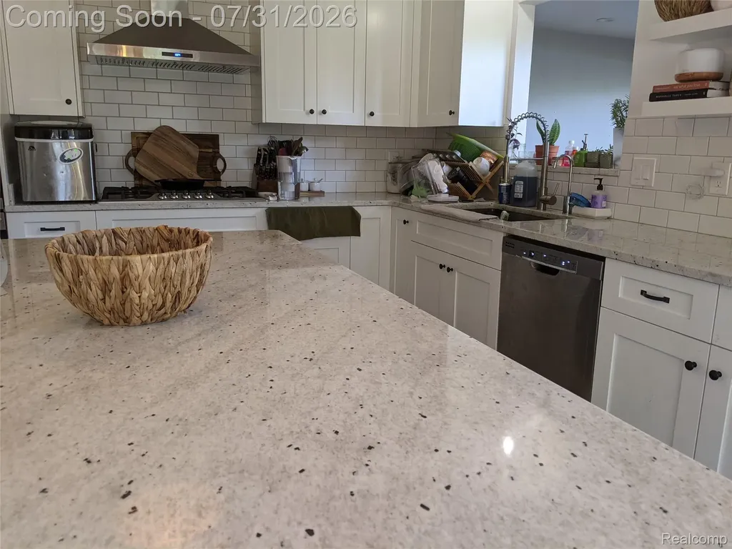 2509 Munster Road Rochester Hills City MI 48309