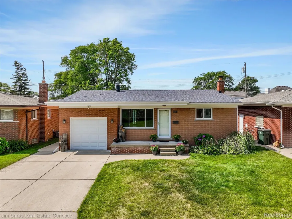 22444 Wildwood Street St. Clair Shores City MI 48081