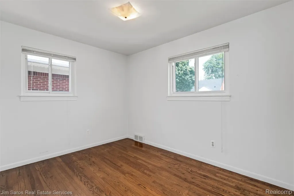 22444 Wildwood Street St. Clair Shores City MI 48081