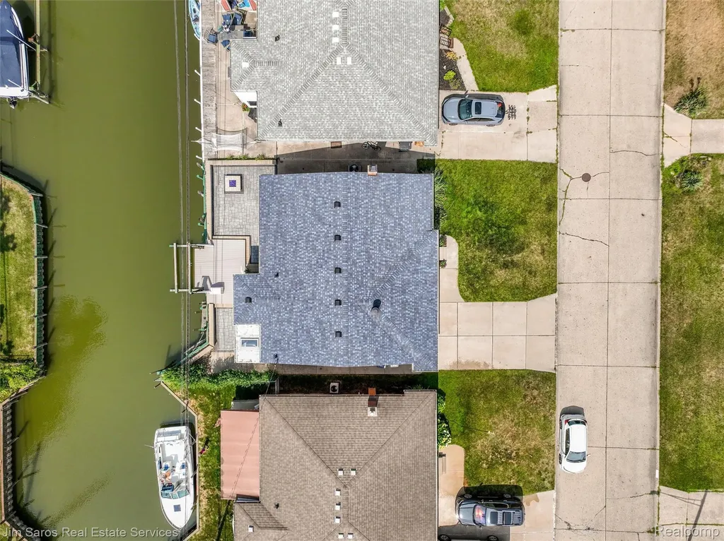 22444 Wildwood Street St. Clair Shores City MI 48081