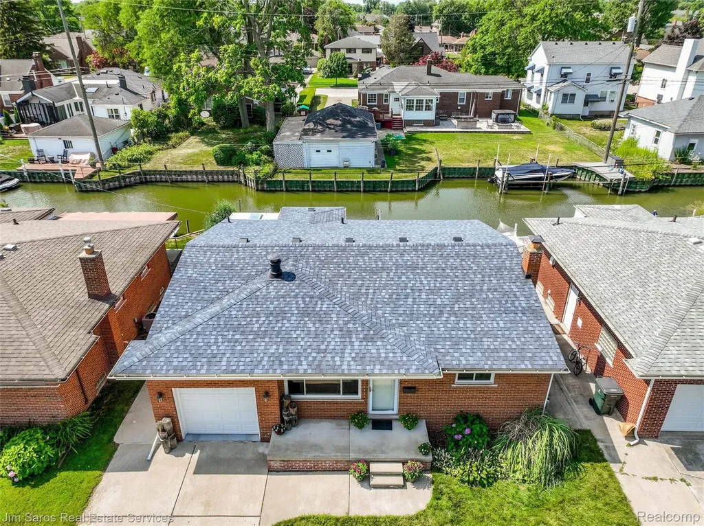 22444 Wildwood Street St. Clair Shores City MI 48081