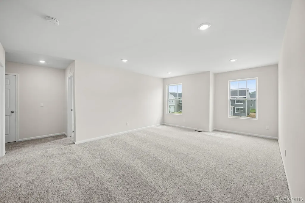 387 Edge Brook Holly Township MI 48442