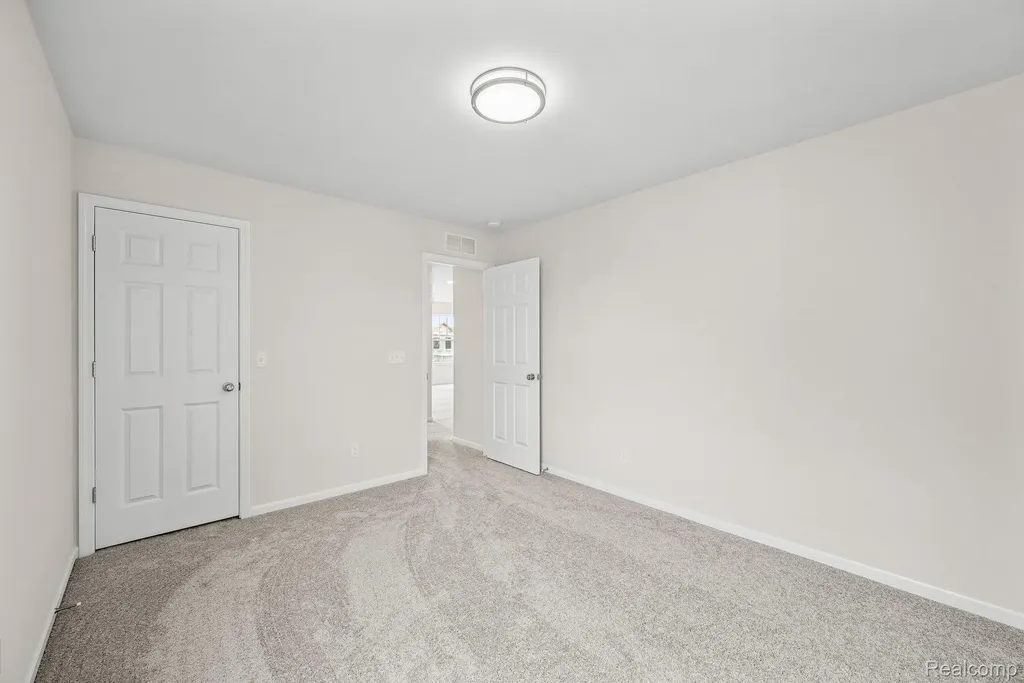 387 Edge Brook Holly Township MI 48442