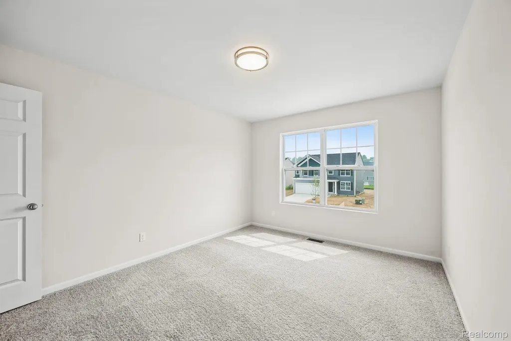 387 Edge Brook Holly Township MI 48442