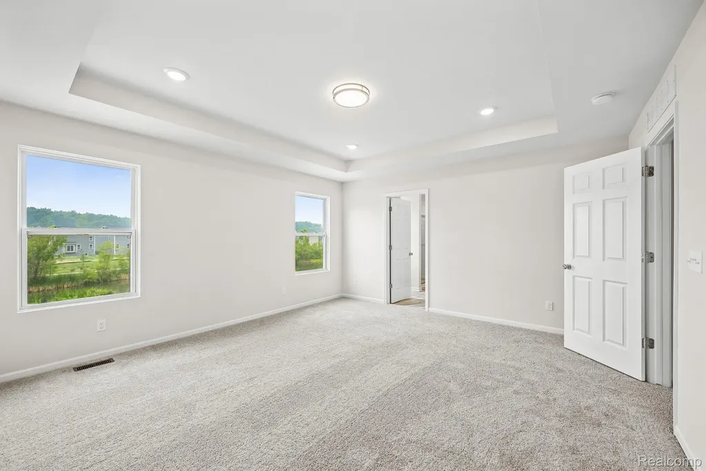 387 Edge Brook Holly Township MI 48442