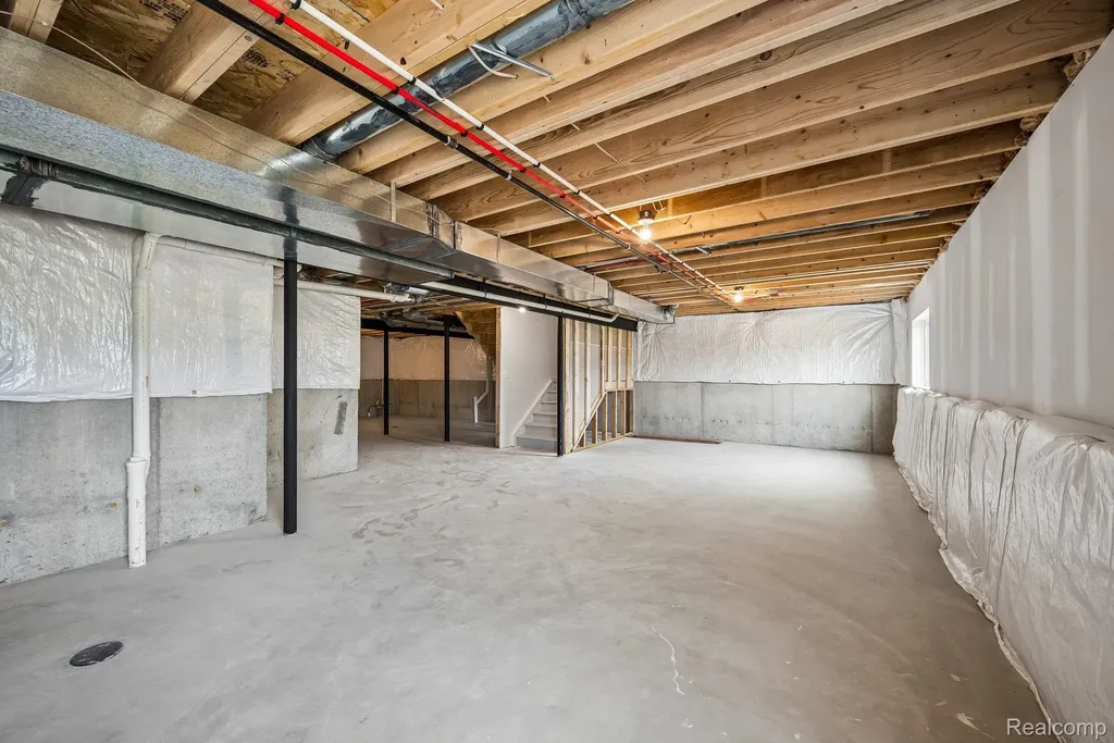 387 Edge Brook Holly Township MI 48442