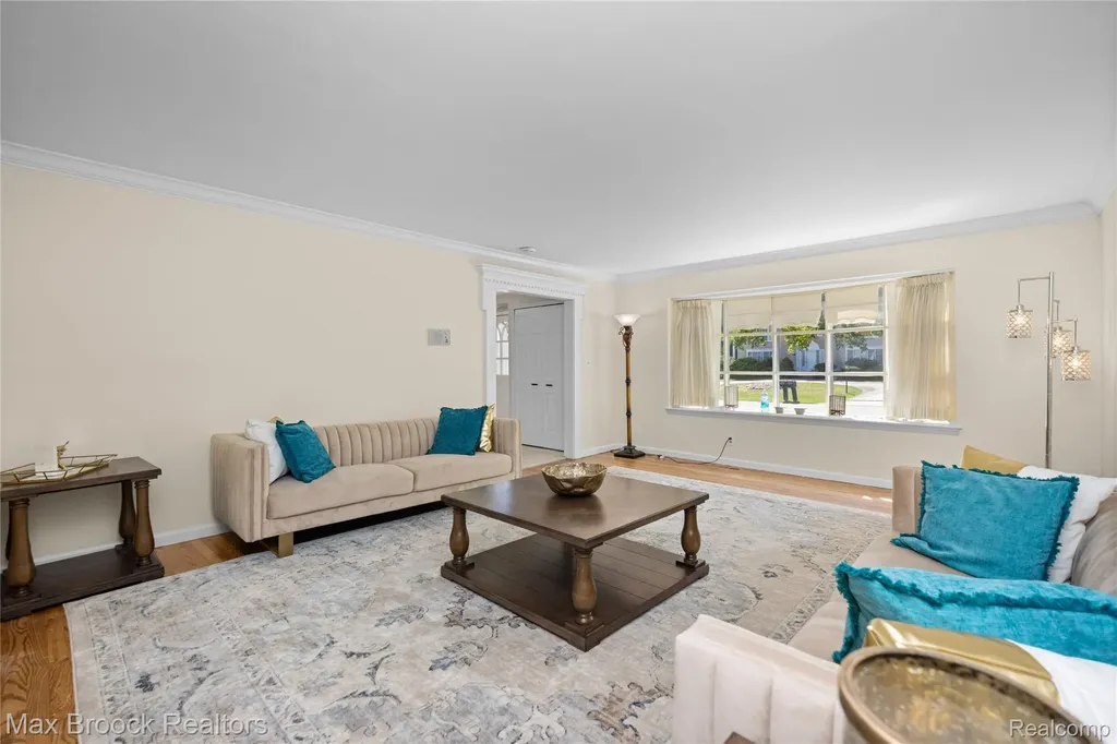6679 Edinborough West Bloomfield Charter Township MI 48322