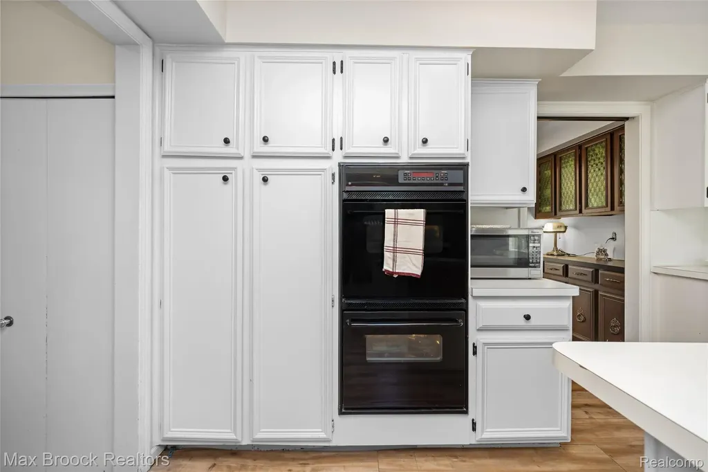 6679 Edinborough West Bloomfield Charter Township MI 48322
