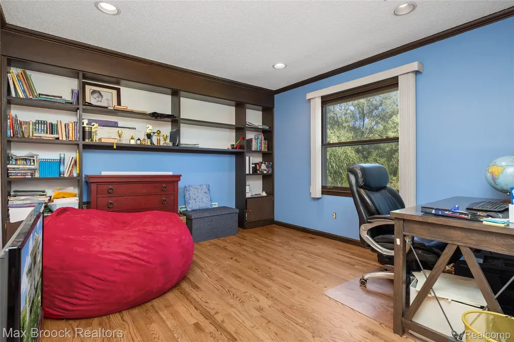6679 Edinborough West Bloomfield Charter Township MI 48322
