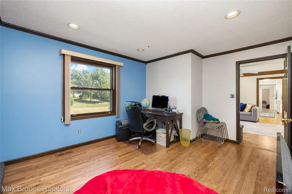 6679 Edinborough West Bloomfield Charter Township MI 48322
