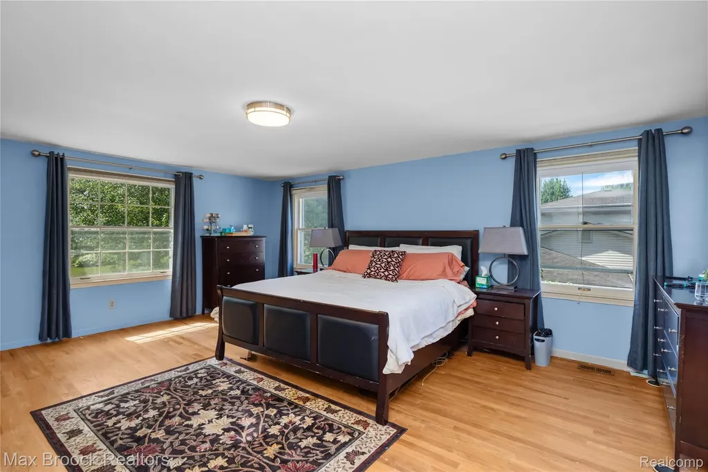 6679 Edinborough West Bloomfield Charter Township MI 48322