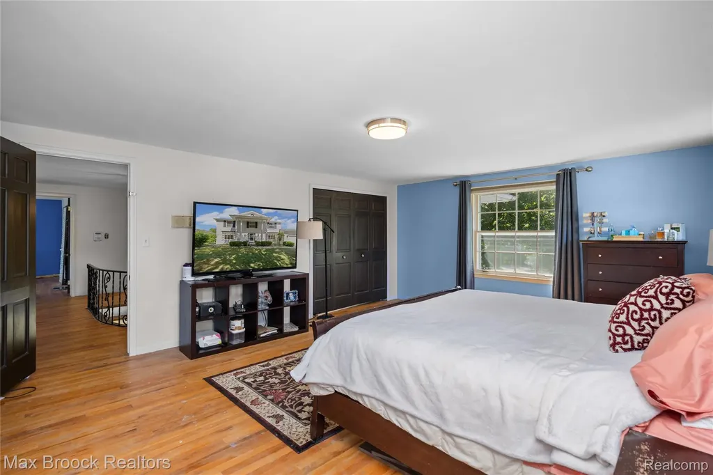 6679 Edinborough West Bloomfield Charter Township MI 48322