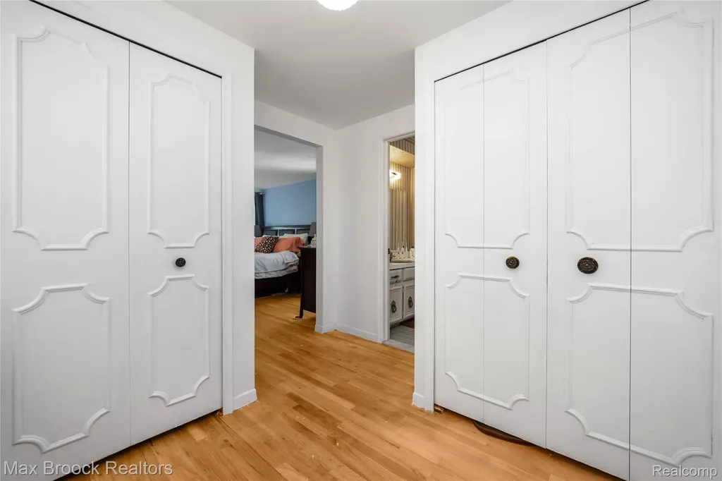 6679 Edinborough West Bloomfield Charter Township MI 48322