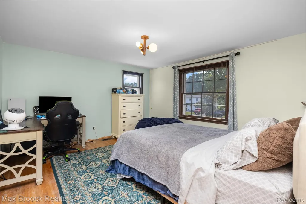 6679 Edinborough West Bloomfield Charter Township MI 48322