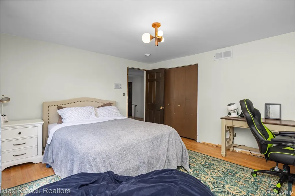 6679 Edinborough West Bloomfield Charter Township MI 48322