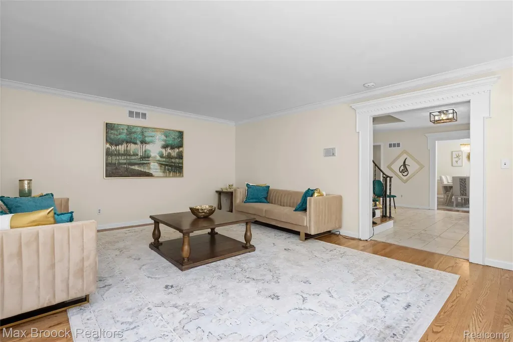 6679 Edinborough West Bloomfield Charter Township MI 48322