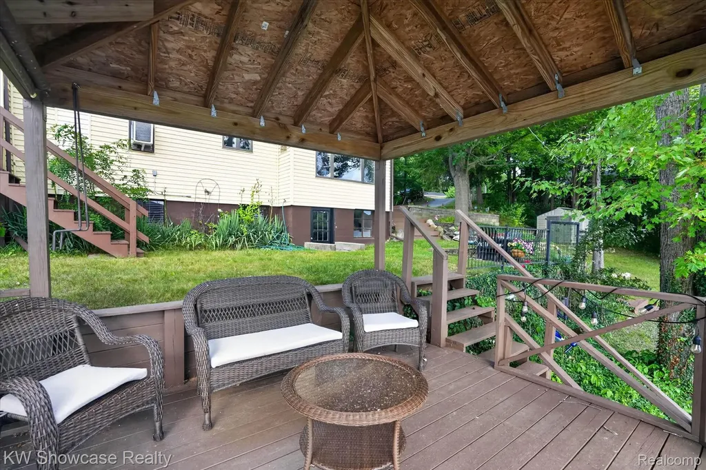 11438 Riverbank Lane Putnam Township MI 48169
