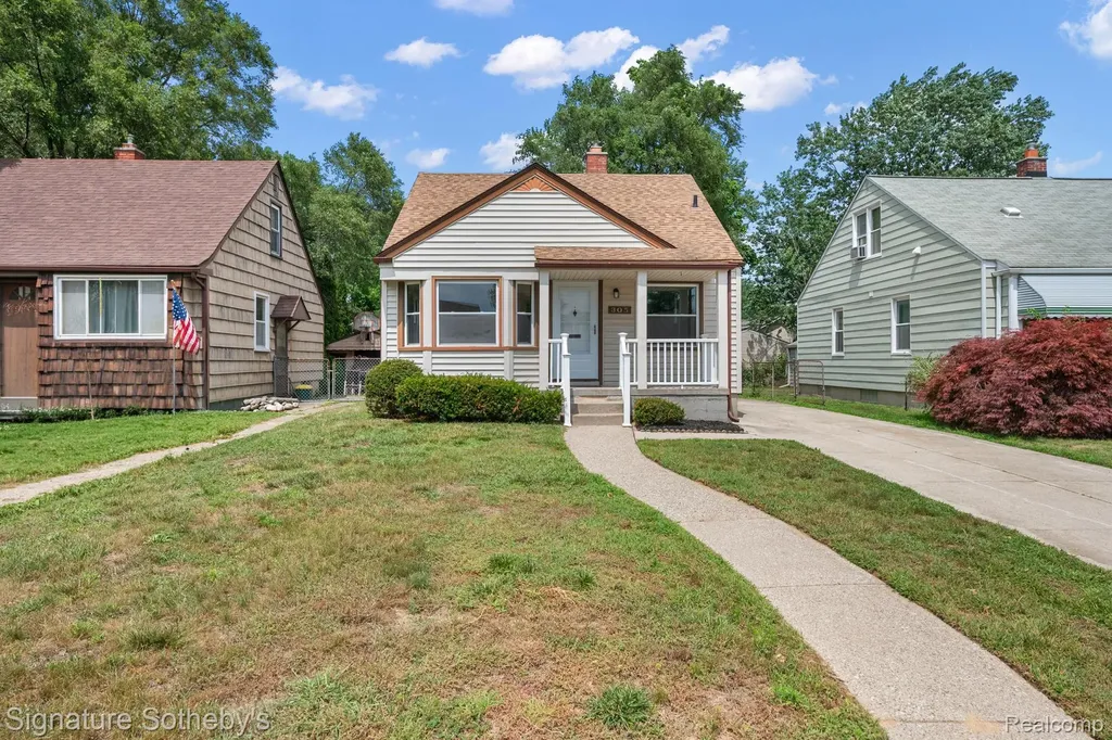305 Devillen Avenue Royal Oak City MI 48073