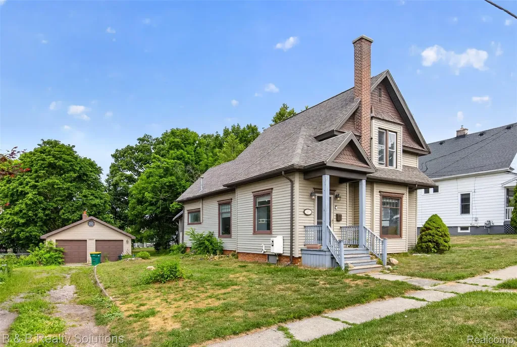 307 N Cherry Street Flushing City MI 48433