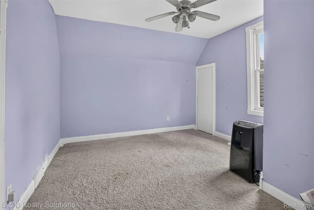 307 N Cherry Street Flushing City MI 48433
