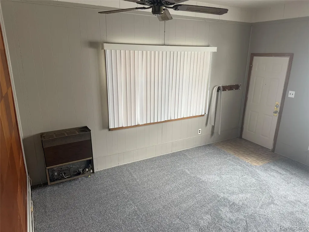 21819 Shakespeare Avenue Eastpointe City MI 48021