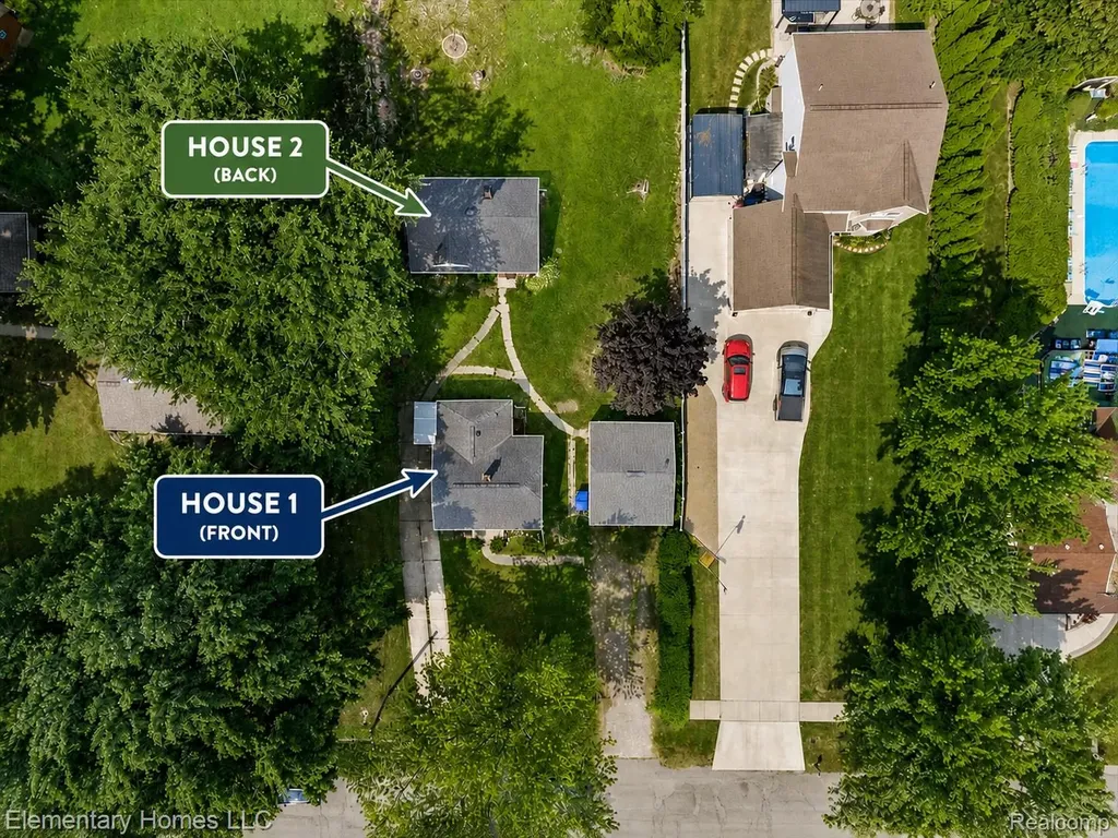 31709 Grove Fraser City MI 48026