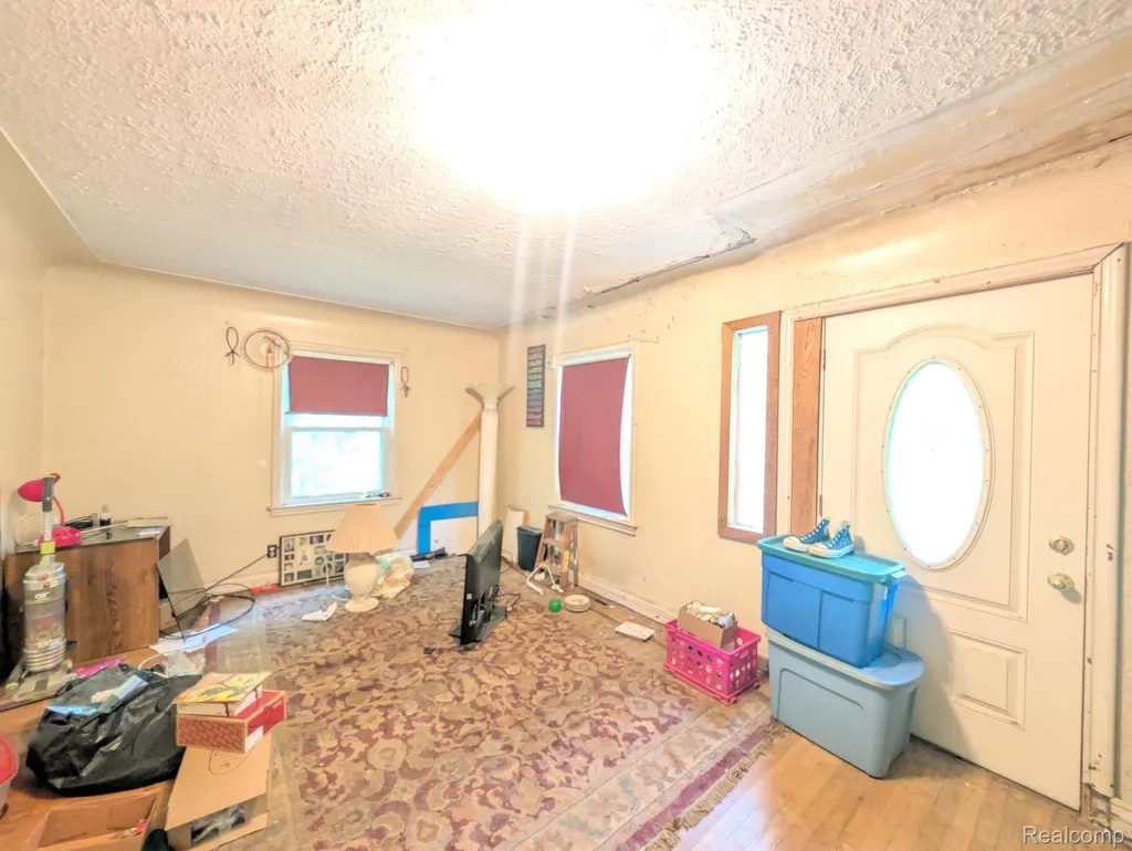 4054 W Rattalee Lake Road Rose Township MI 48442