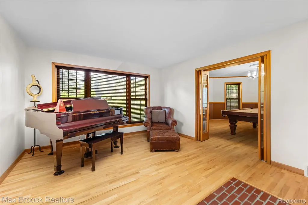 171 S Glengarry Road Bloomfield Hills City MI 48301
