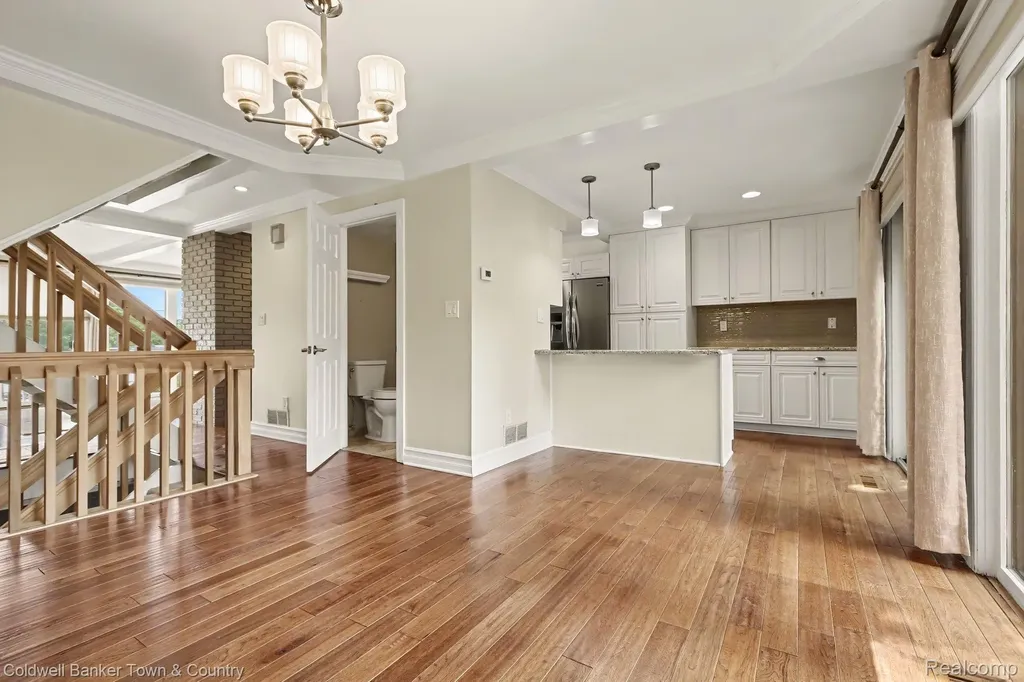160 E Shore Drive Northfield Township MI 48189