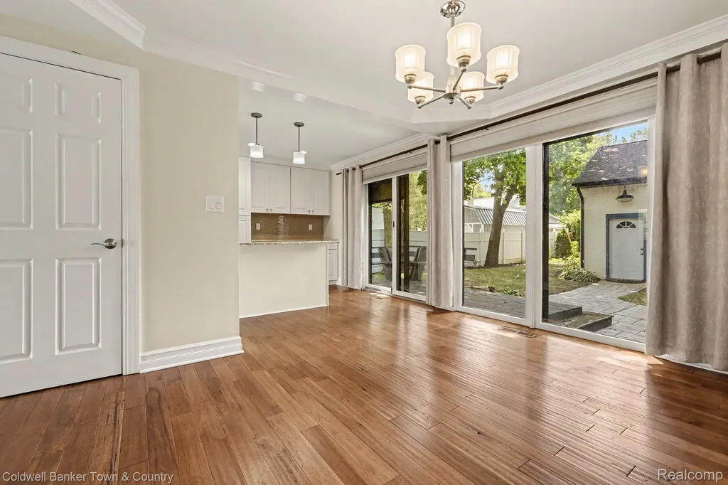 160 E Shore Drive Northfield Township MI 48189