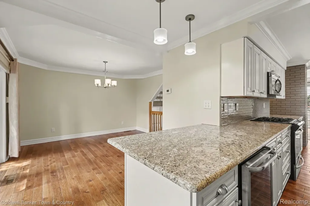 160 E Shore Drive Northfield Township MI 48189