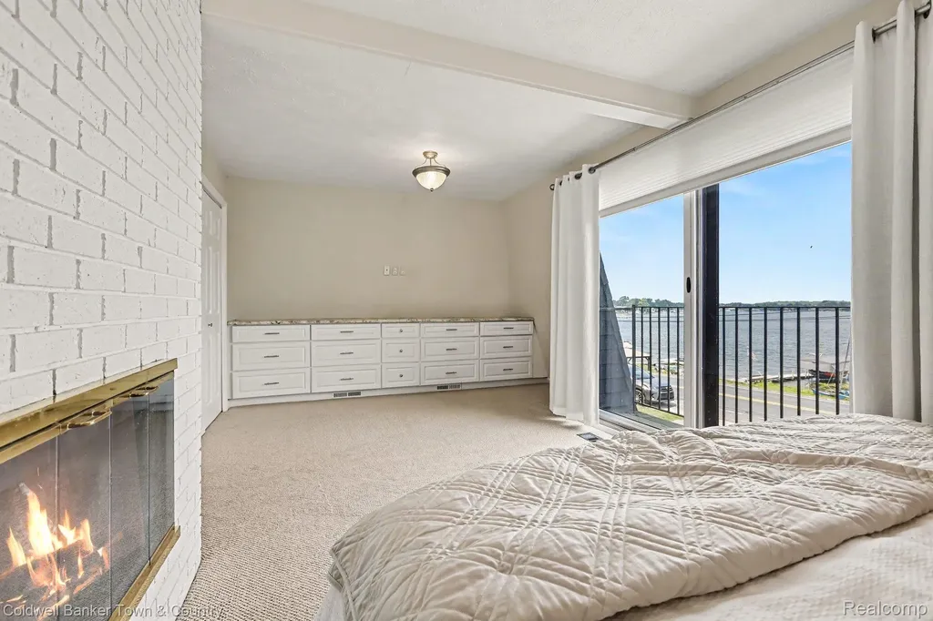 160 E Shore Drive Northfield Township MI 48189