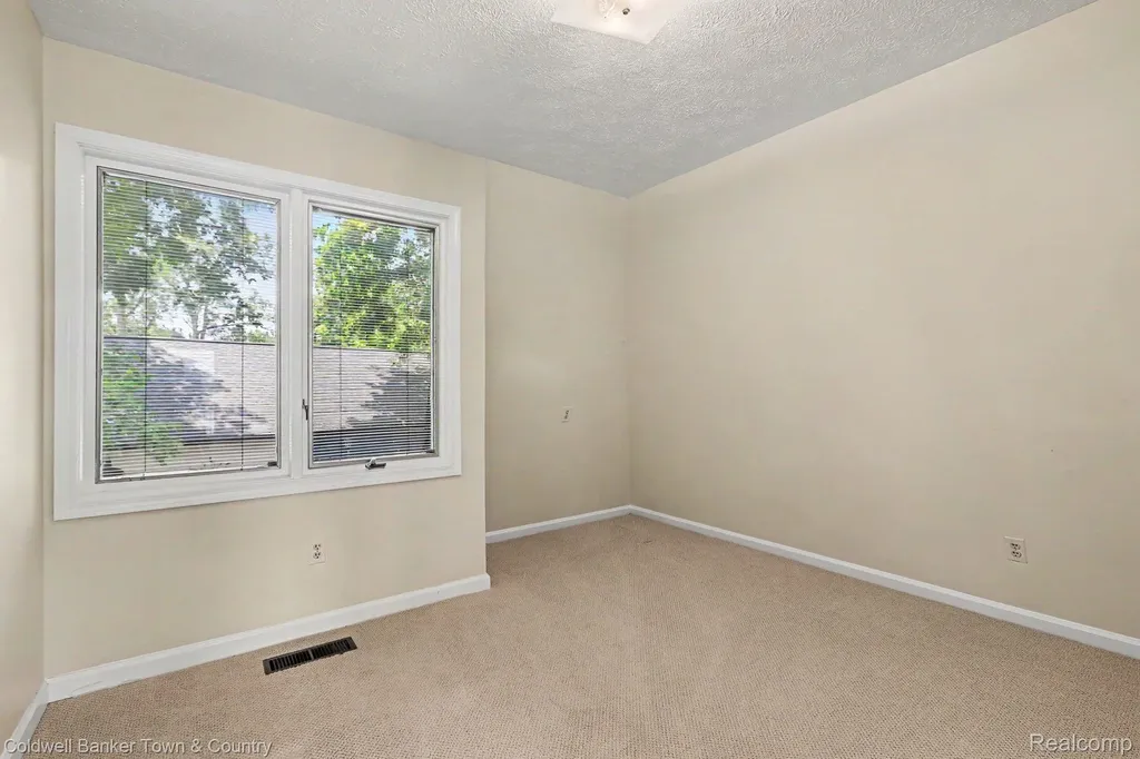 160 E Shore Drive Northfield Township MI 48189