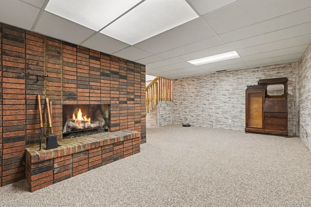 160 E Shore Drive Northfield Township MI 48189