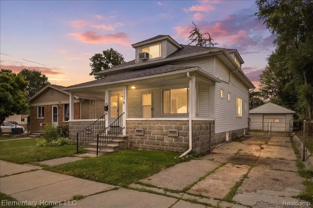 19340 Meier Street Roseville City MI 48066