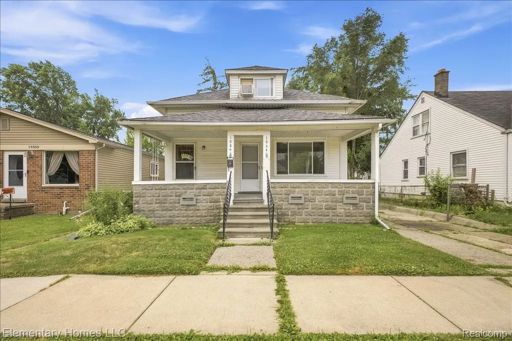 19340 Meier Street Roseville City MI 48066