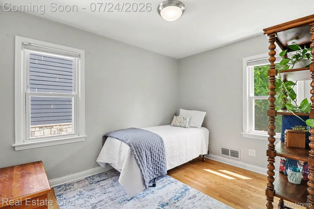 432 Sunset Street Plymouth City MI 48170