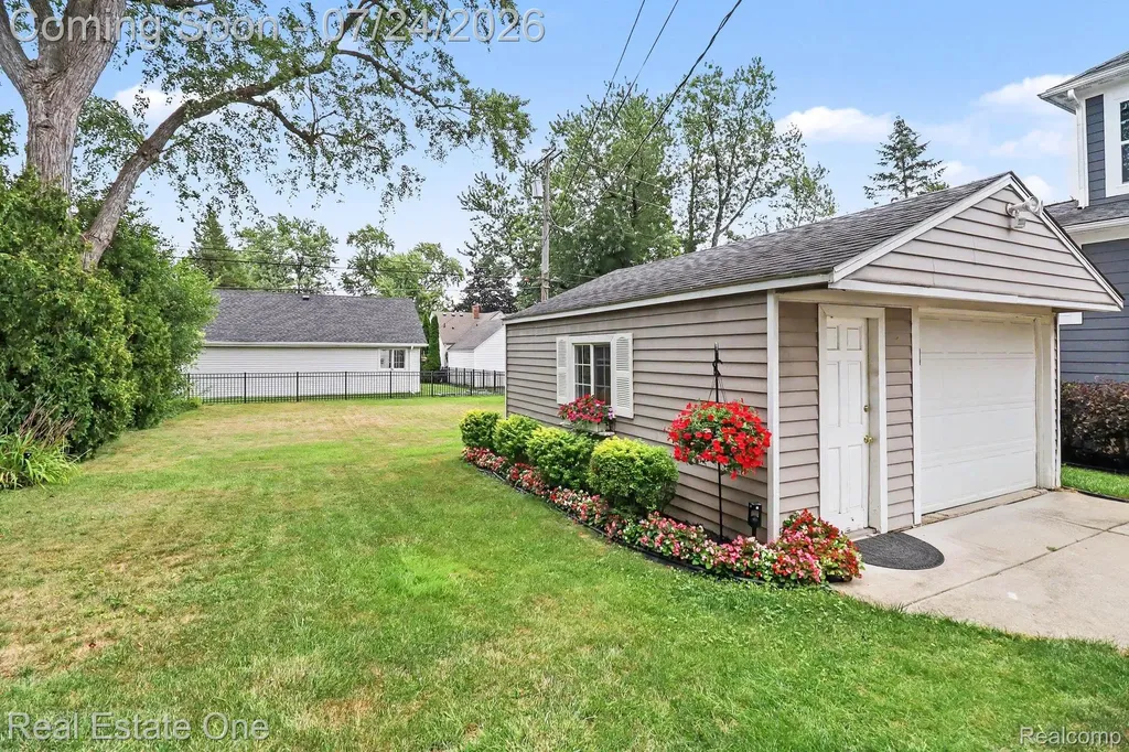 432 Sunset Street Plymouth City MI 48170
