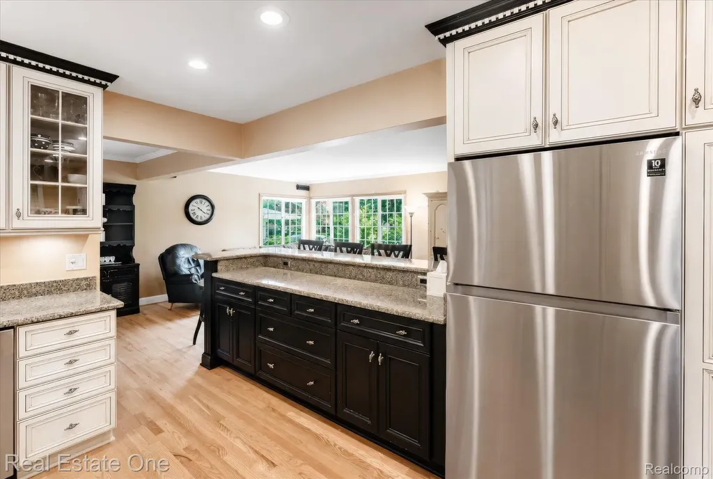 148 Clair Hill Drive Rochester Hills City MI 48309